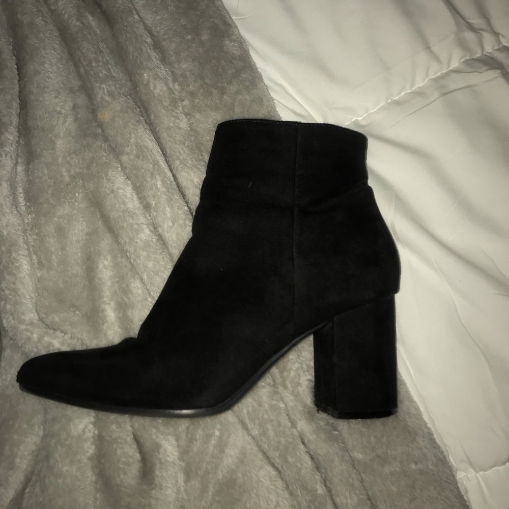 Heeled booties